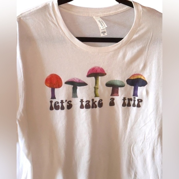 Bella Canvas Tops - Bella Canvas‎ 2X white mushroom graphic tee .  “Let’s take a trip”. EUC